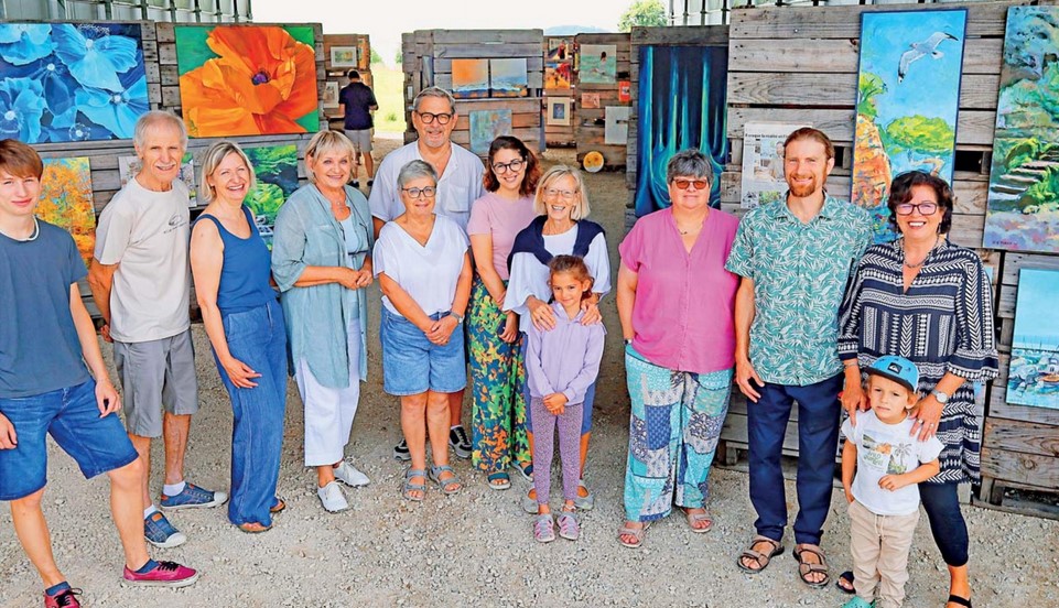 Grancy – Exposition éphémère sous un tunnel agricole