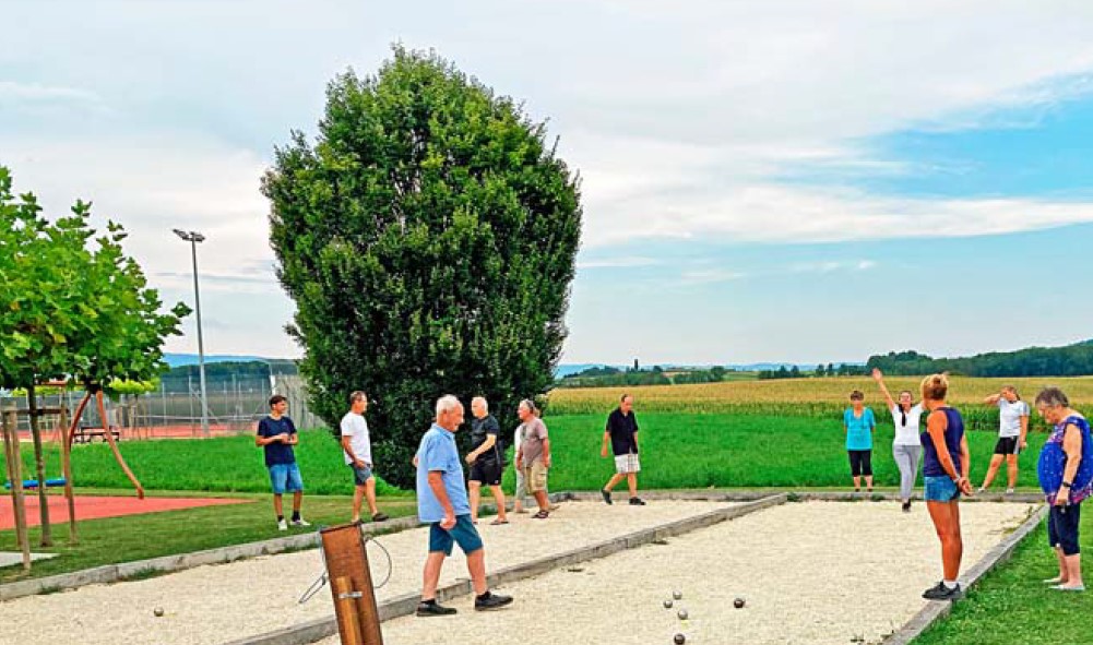 Vufflens-la-Ville, La pétanque réunit chaque mardi des passionné(e)s